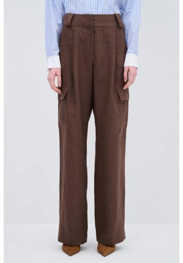 Брюки с накладными карманами