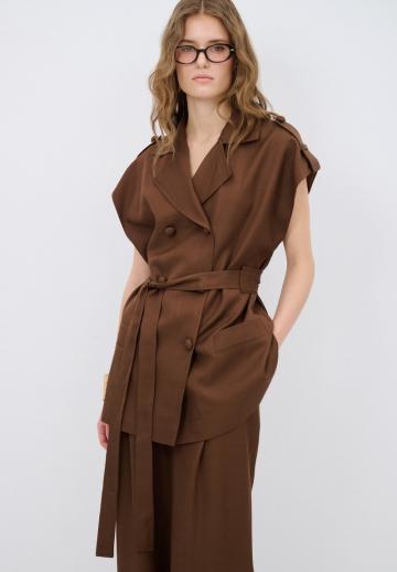 Длинный жилет