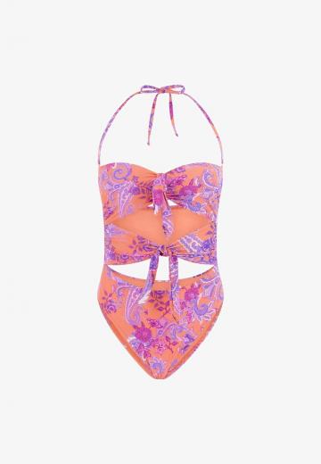 Слитный купальник