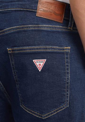 Узкие джинсы