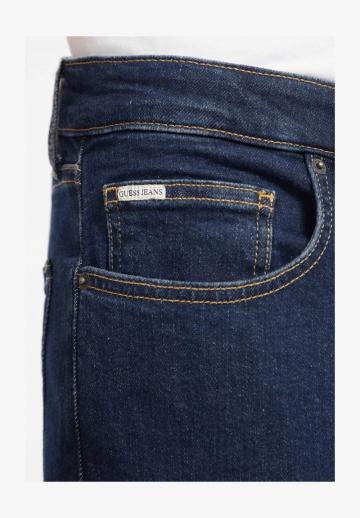 Узкие джинсы