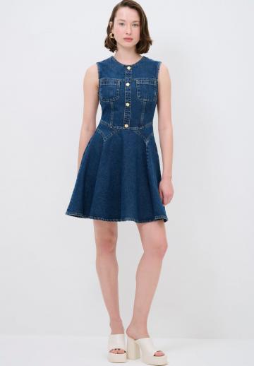 Джинсовая жилетка