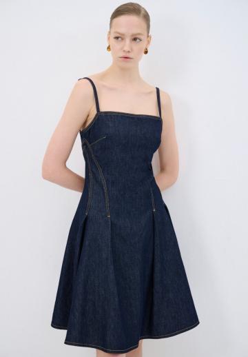 Джинсовый комбинезон