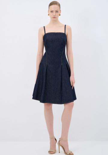 Джинсовый комбинезон