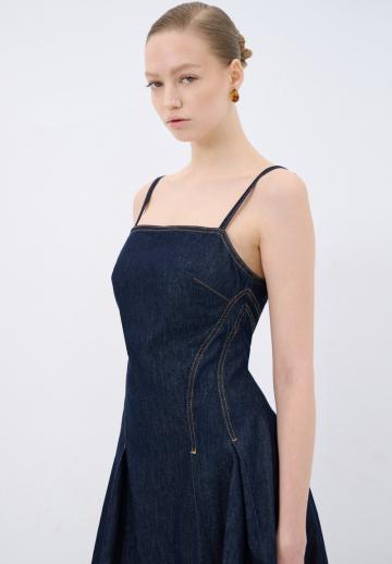 Джинсовый комбинезон