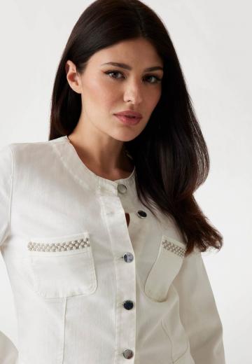 Джинсовая куртка