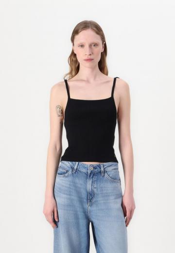 Топ на бретельках