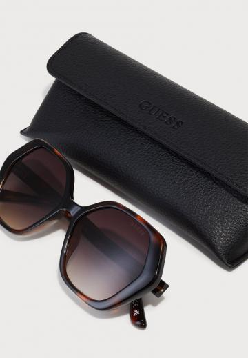 Солнечные очки