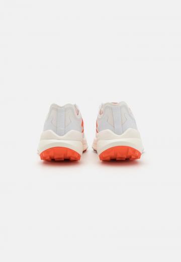 Беговые кроссовки