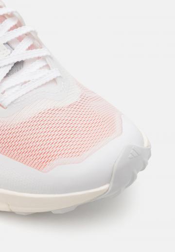 Беговые кроссовки