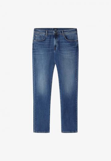 Узкие джинсы