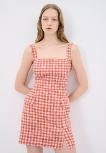 Короткое платье