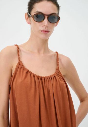 Топ на бретельках