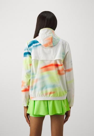 Спортивная куртка