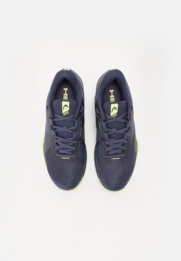 Теннисные кроссовки