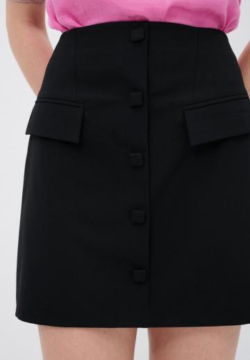 Юбка с накладными карманами