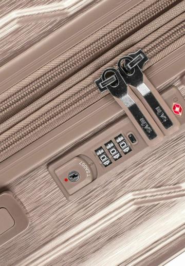 Набор чемоданов