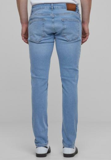 Узкие джинсы