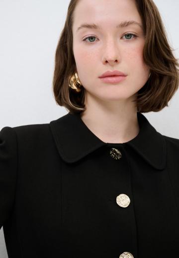 Блейзер с накладными карманами