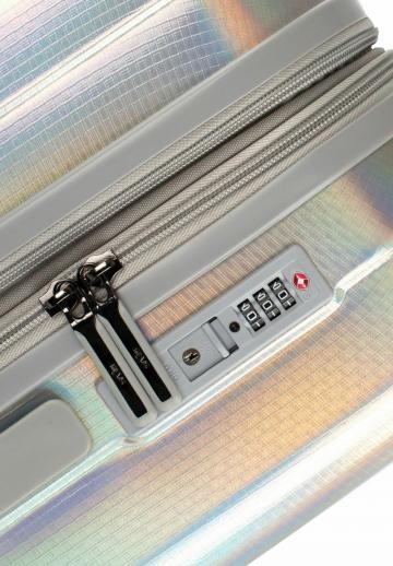 Чемодан на колесах