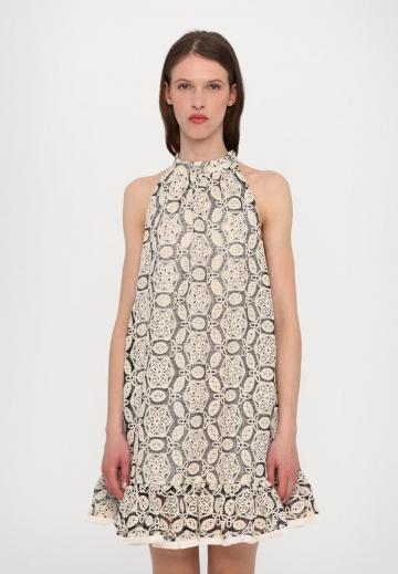 Пляжное платье