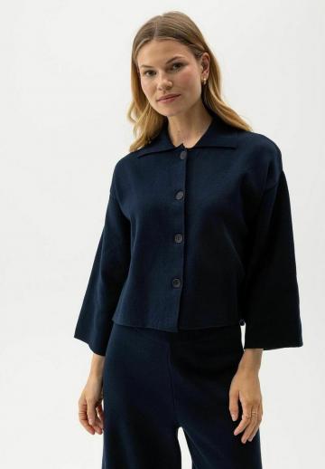 Вязаная кофта