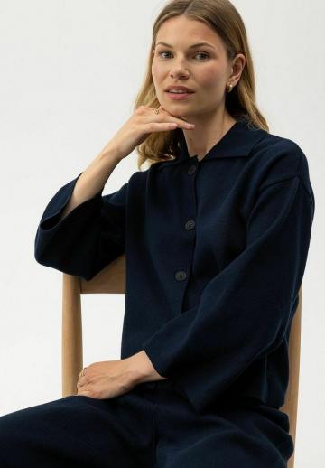 Вязаная кофта