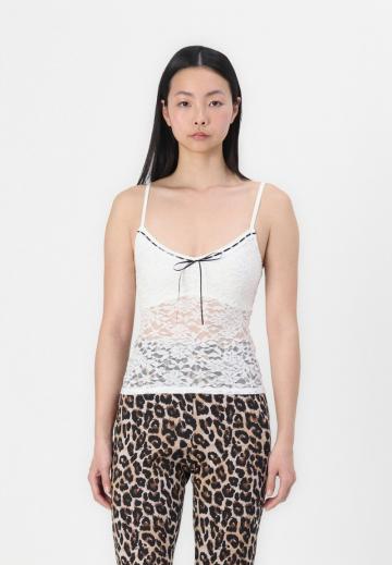 Топ на бретельках