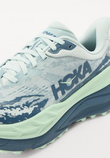 Беговые кроссовки