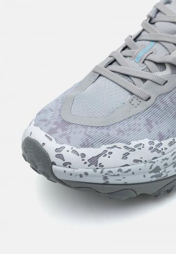 Беговые кроссовки