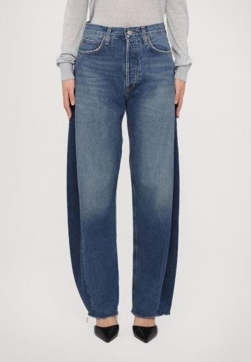Джинсы бойфренда