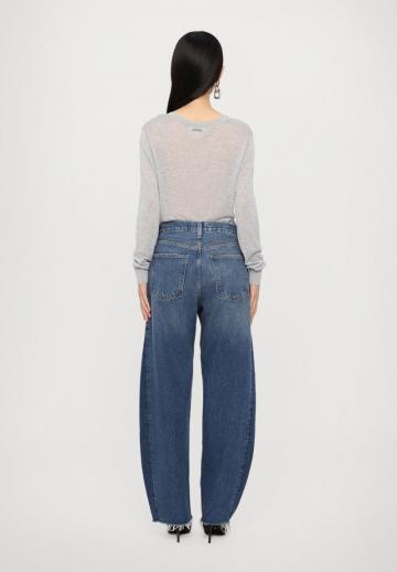 Джинсы бойфренда