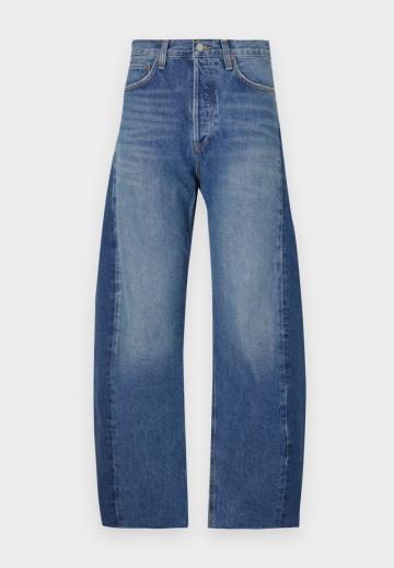 Джинсы бойфренда