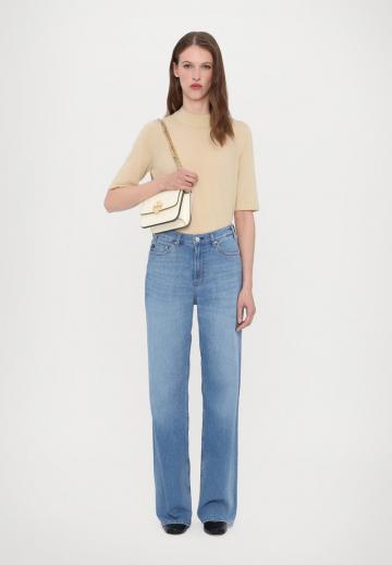 Джинсы бойфренда