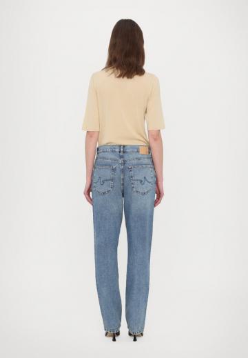 Джинсы бойфренда