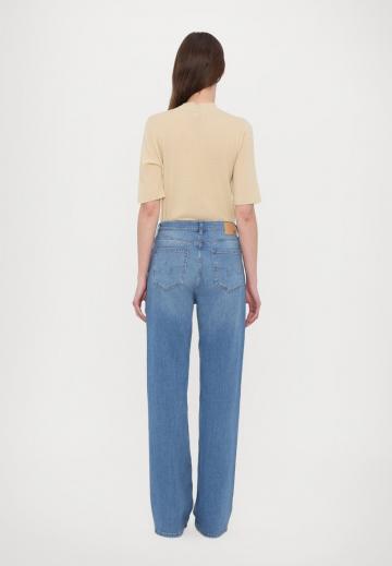 Джинсы бойфренда