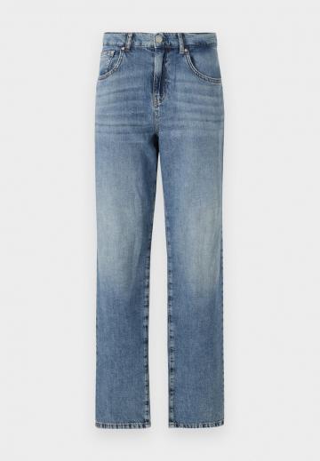 Джинсы бойфренда