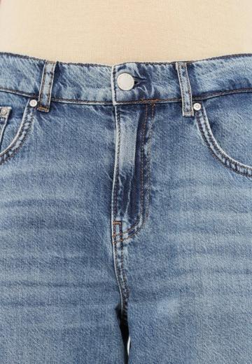 Джинсы бойфренда
