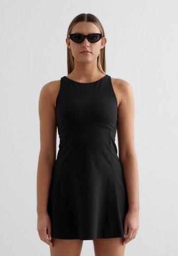 Спортивное платье