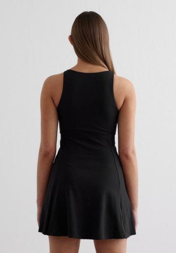 Спортивное платье