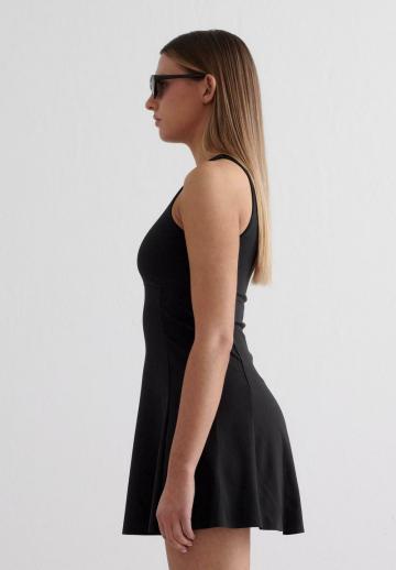 Спортивное платье