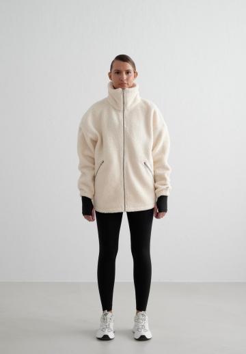 Спортивная куртка