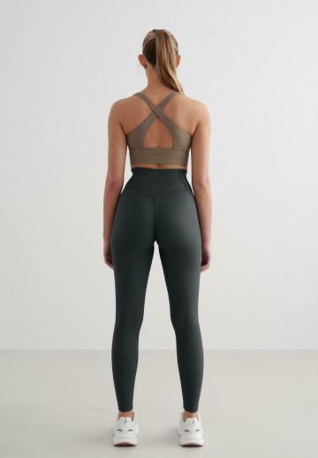 Спортивный бюстгальтер