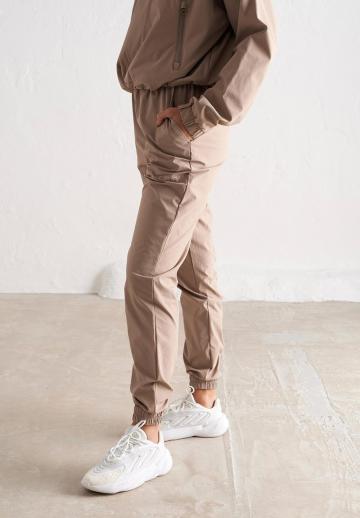 Спортивные штаны