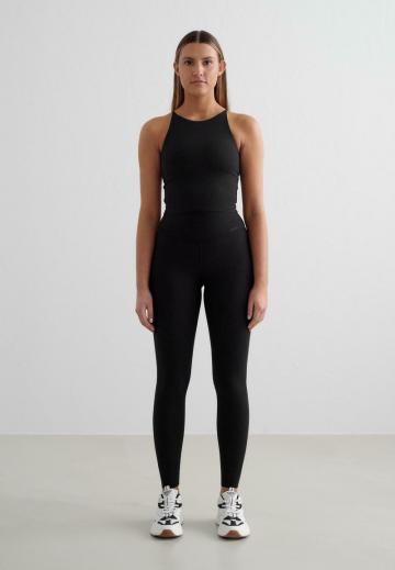 Спортивный бюстгальтер