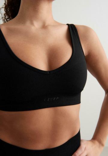 Спортивный бюстгальтер