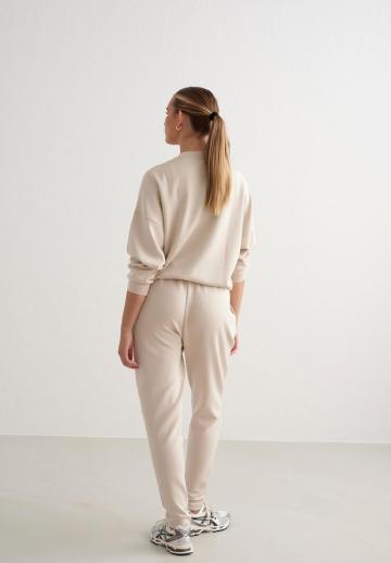 Спортивная толстовка