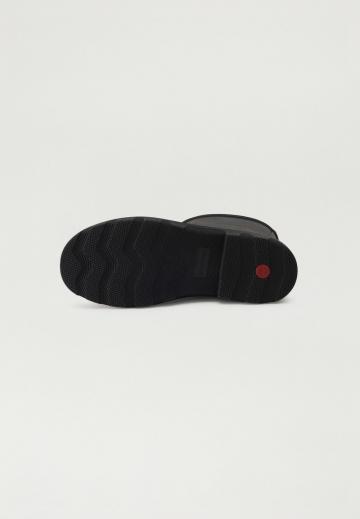 Сапожки на танкетке