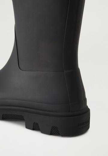 Сапожки на танкетке