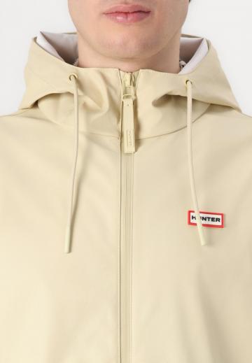 Куртка-дождевик